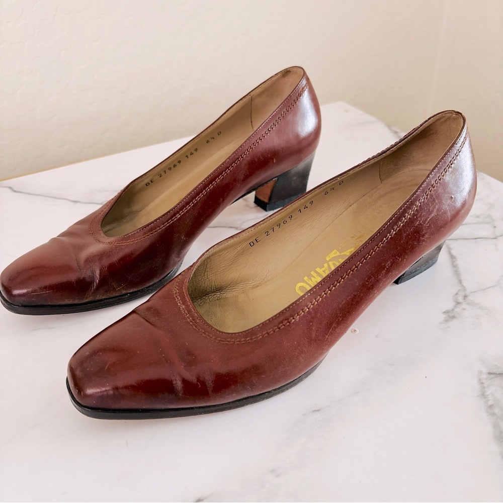 Salvatore Ferragamo Vintage Brown‎ Women's Heels Size 6.5 D